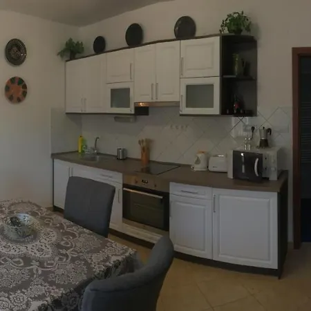 Vadrozsa Vendeghaz بيت ضيافة شيوفوك