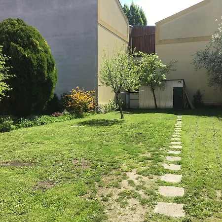 Vadrozsa Vendeghaz بيت ضيافة